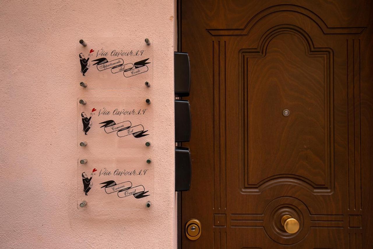Via Cavour 19, Camere Del Conte Iglesias Exteriér fotografie